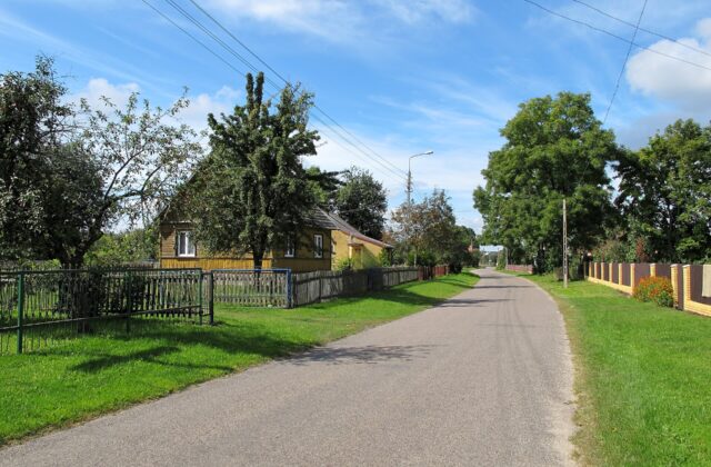 Dworek Rutkowskich w Borowskich Wypychach