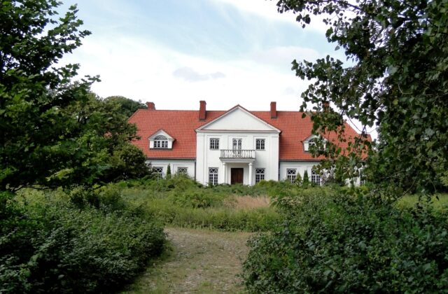 Pałac w Strabli