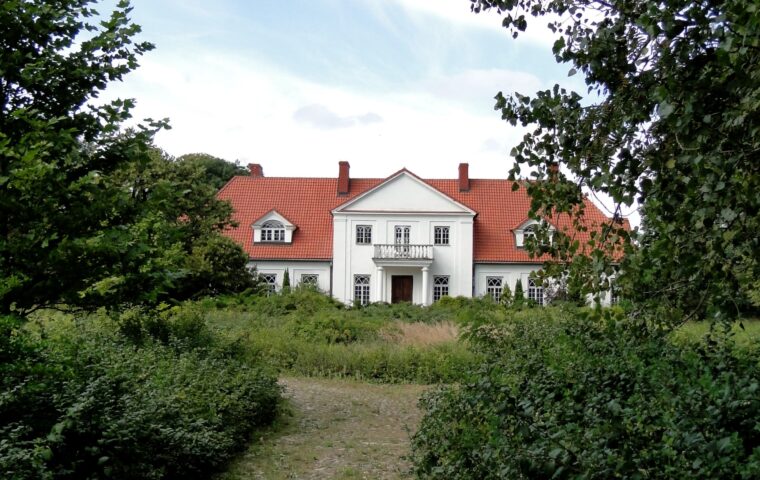Pałac w Strabli